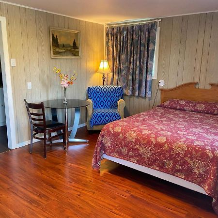Motel Des Erables Coteau-du-Lac Eksteriør bilde