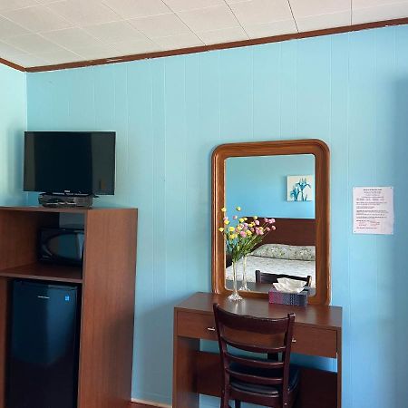 Motel Des Erables Coteau-du-Lac Eksteriør bilde
