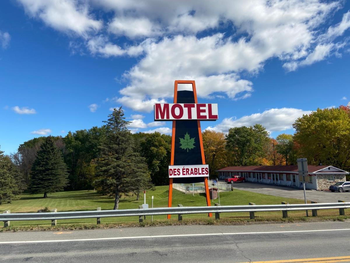 Motel Des Erables Coteau-du-Lac Eksteriør bilde