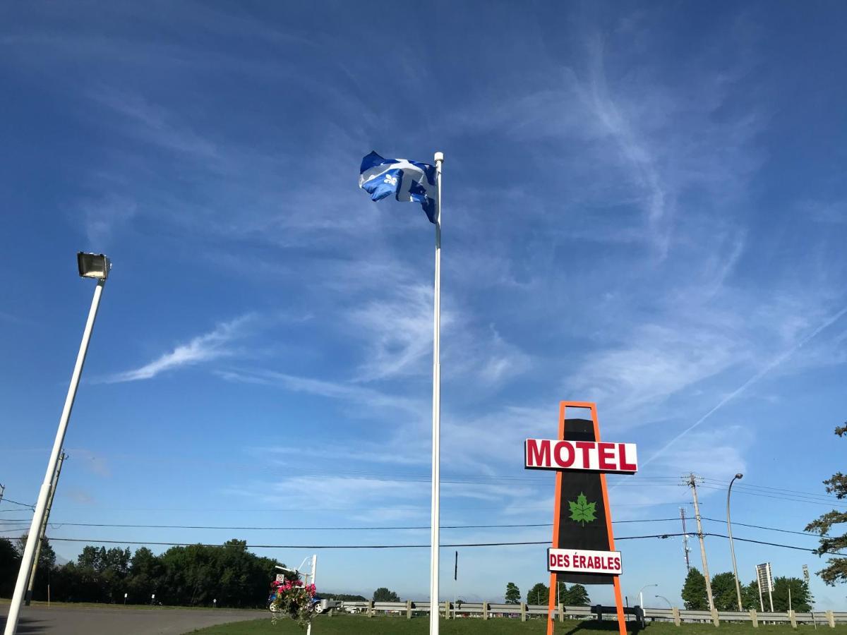 Motel Des Erables Coteau-du-Lac Eksteriør bilde