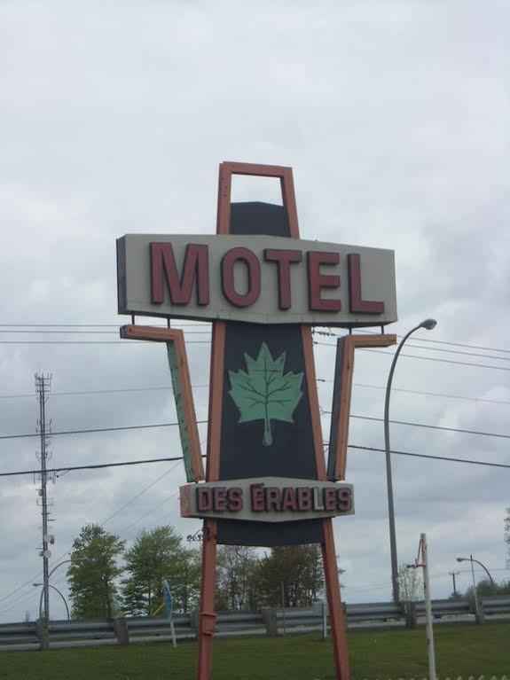 Motel Des Erables Coteau-du-Lac Eksteriør bilde